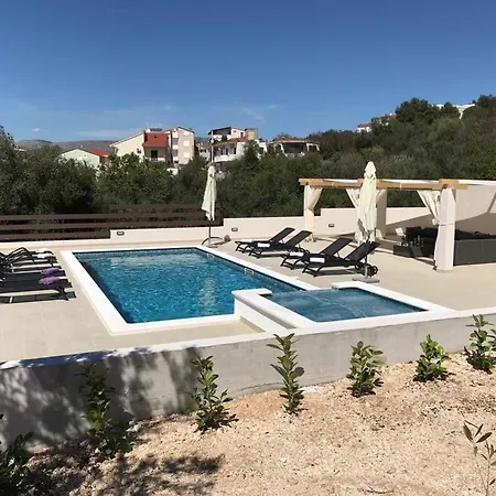 Miroslava Apartment Trogir